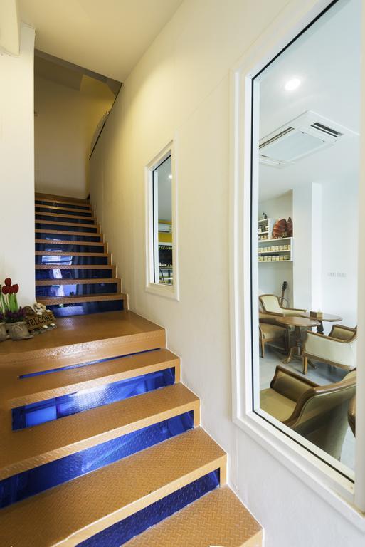 Apartment 217@hkt *