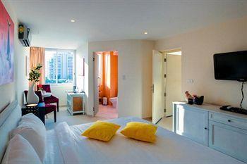 At The 9th Aparthotel 3*