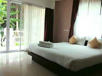 Athome @nanai 8 Patong