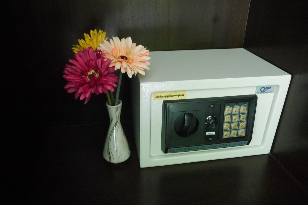 Guest house Thana 2*