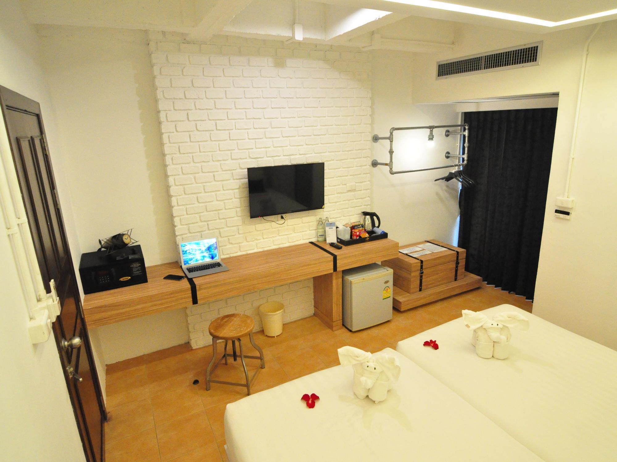 Forty Winks Phuket Patong