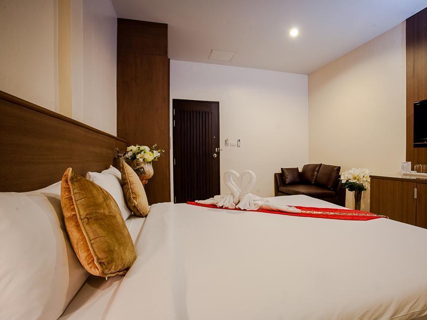 Hotel The Wave Patong Sha 3*