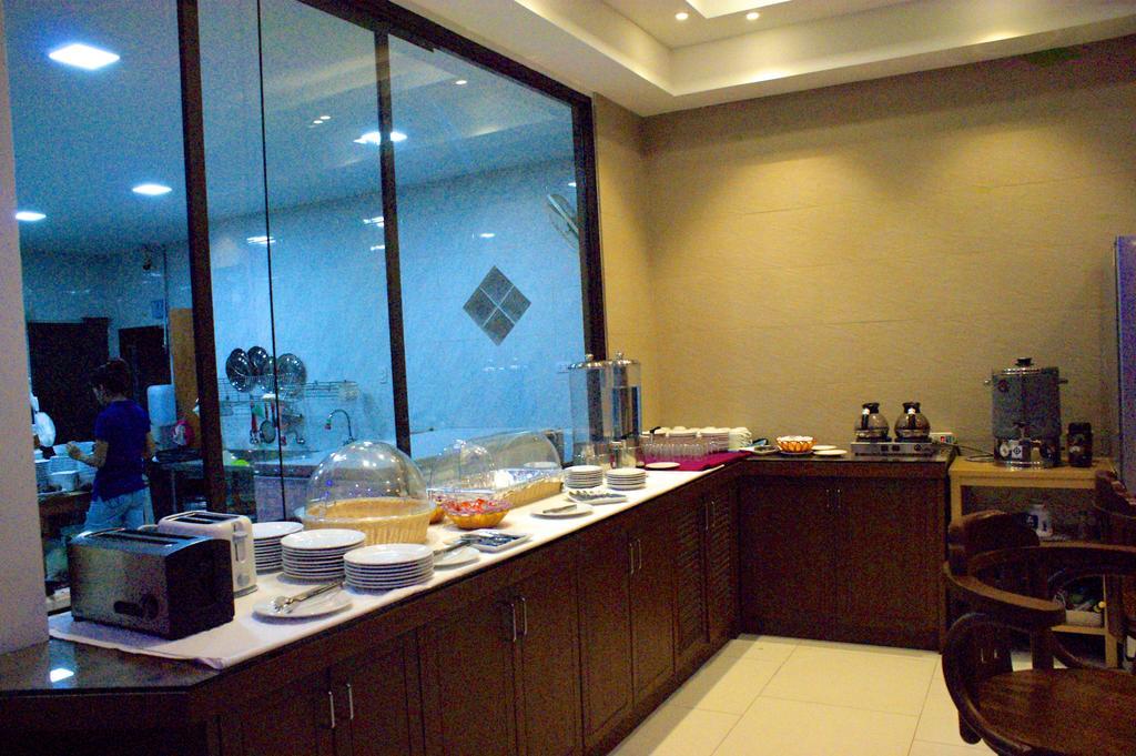 Orchid Resortel 3*