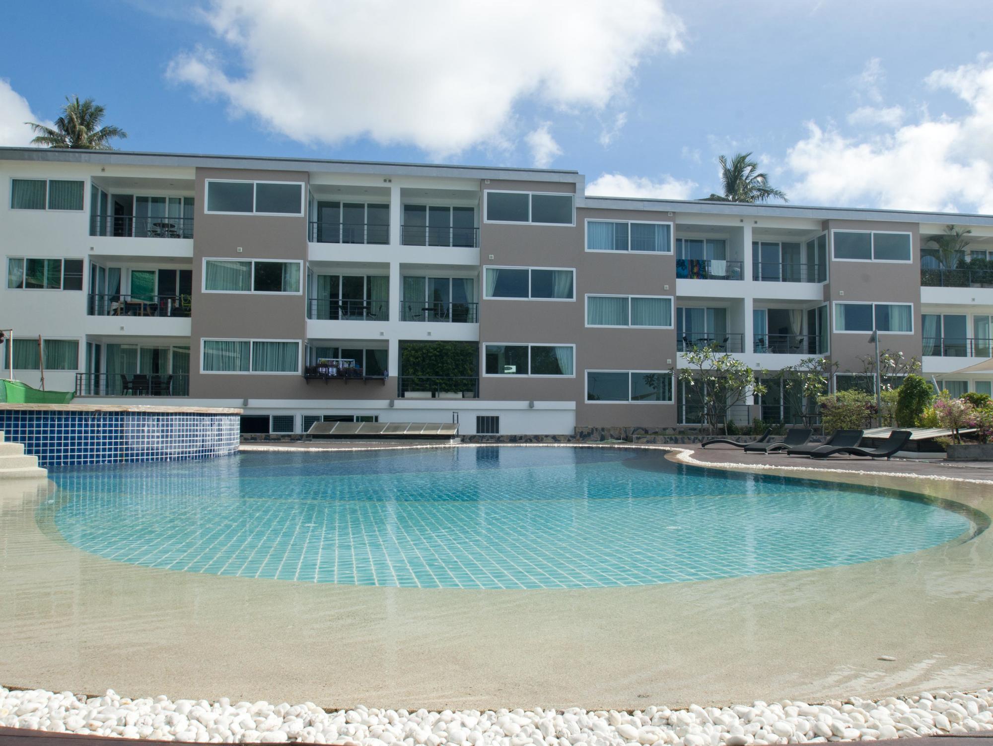 Karon Butterfly Apartment *