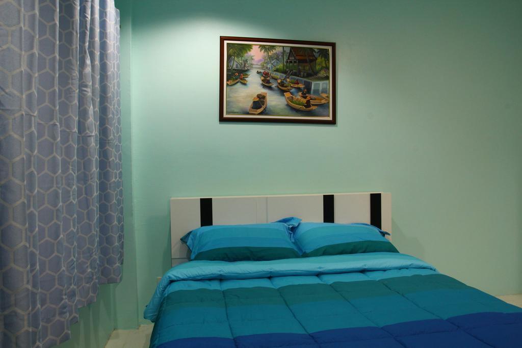 Rent A 2* Nai Yang