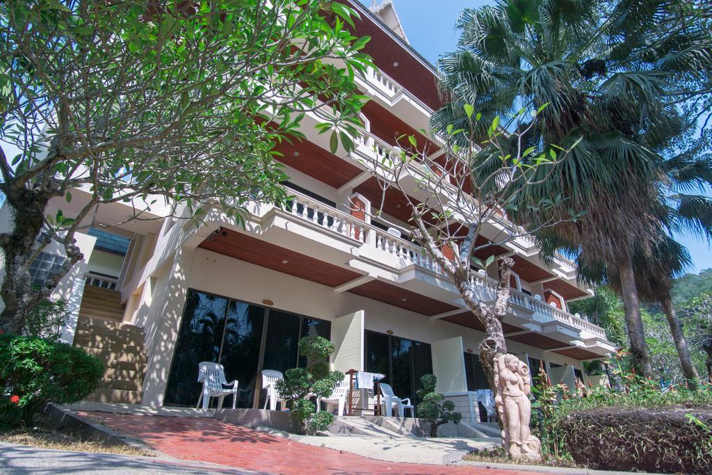 Garden Hotel 3*