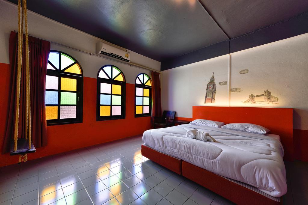 Cafe 66 Hostel *