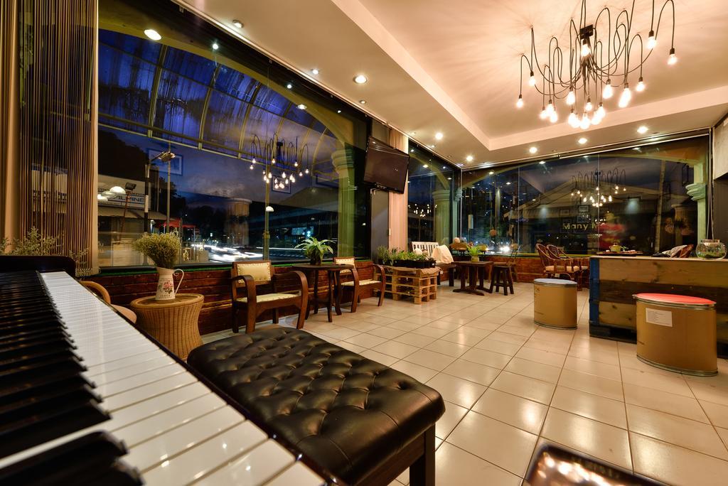 Cafe 66 Hostel