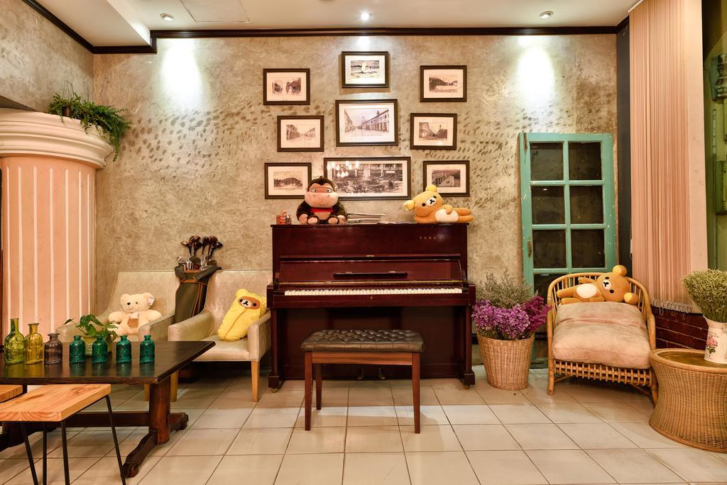 Cafe 66 Hostel *