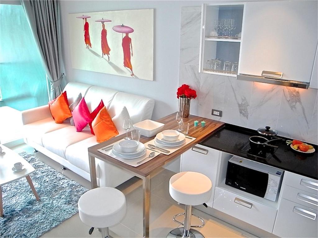 Emerald 1 Bedroom Modern # 109