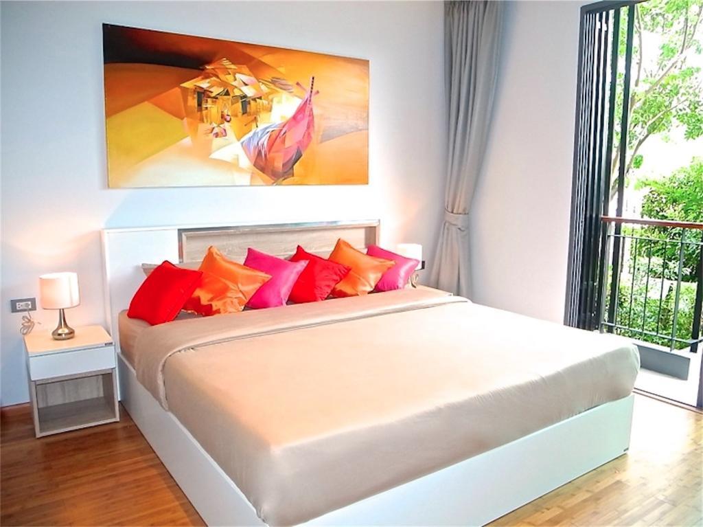 Emerald 1 Bedroom Modern # 109