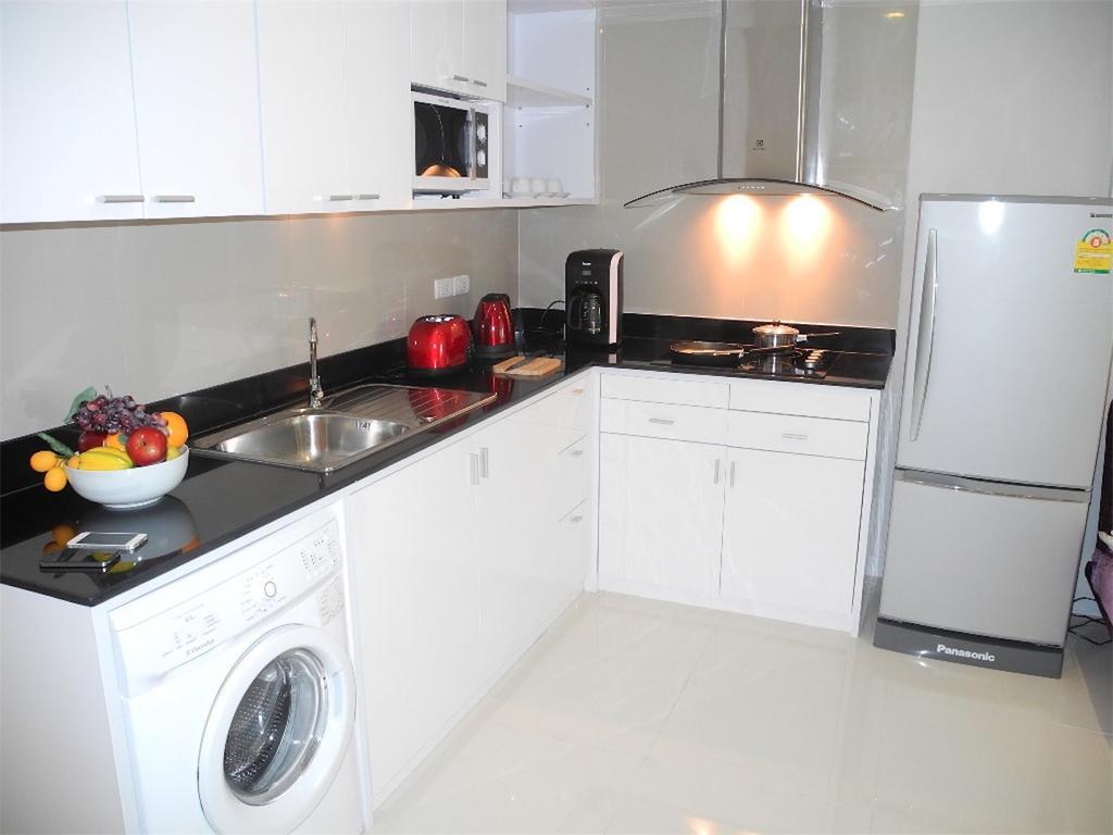 Kata Plaza 1 Bedroom Centrical Apartment