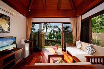 Byg Grand Front & Sea View @ Villa