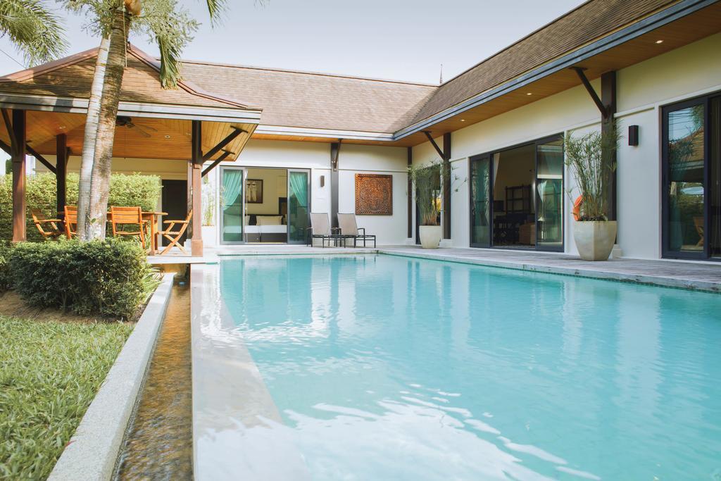 Two Oriental Style Layan Villa Phuket