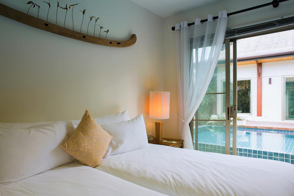 Villa Two Oriental Style Layan Phuket
