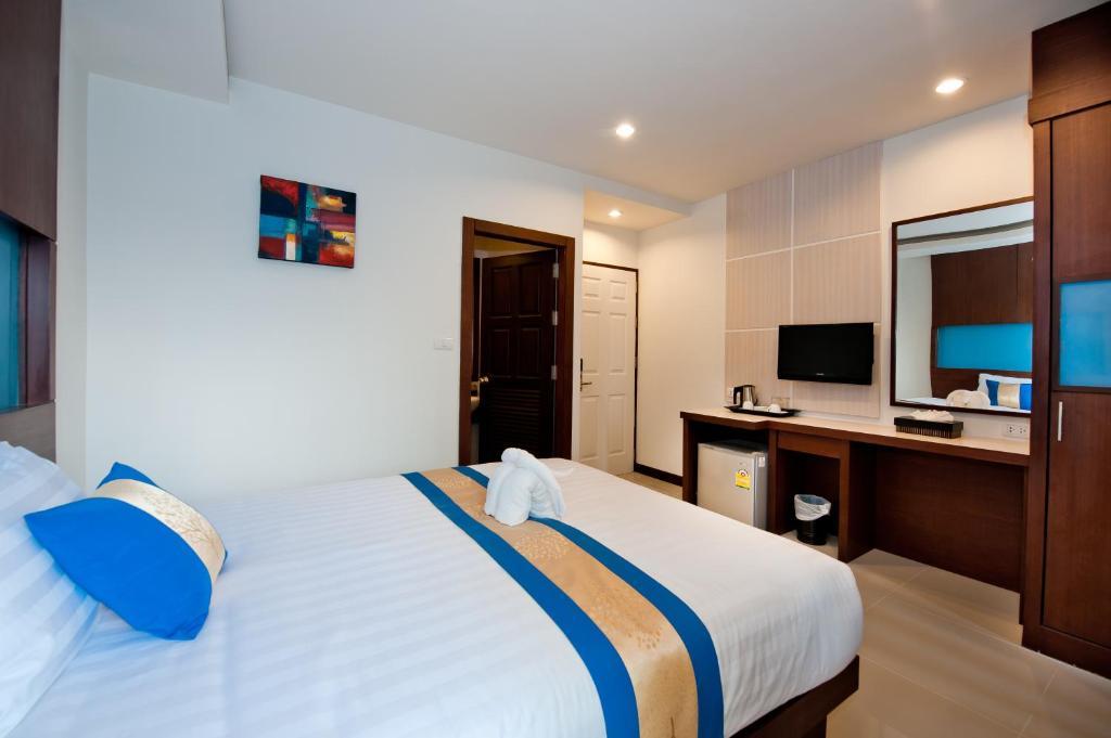 Blue Sky Hotel