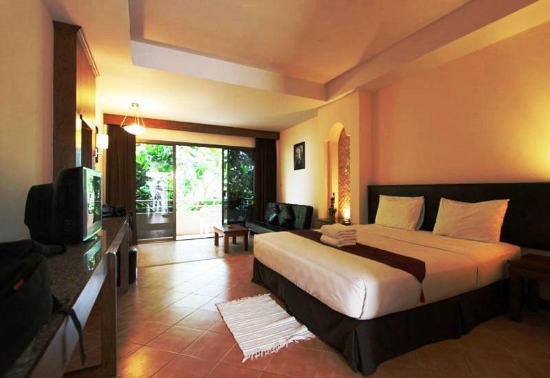 Hotel Baan Pron Phateep Patong