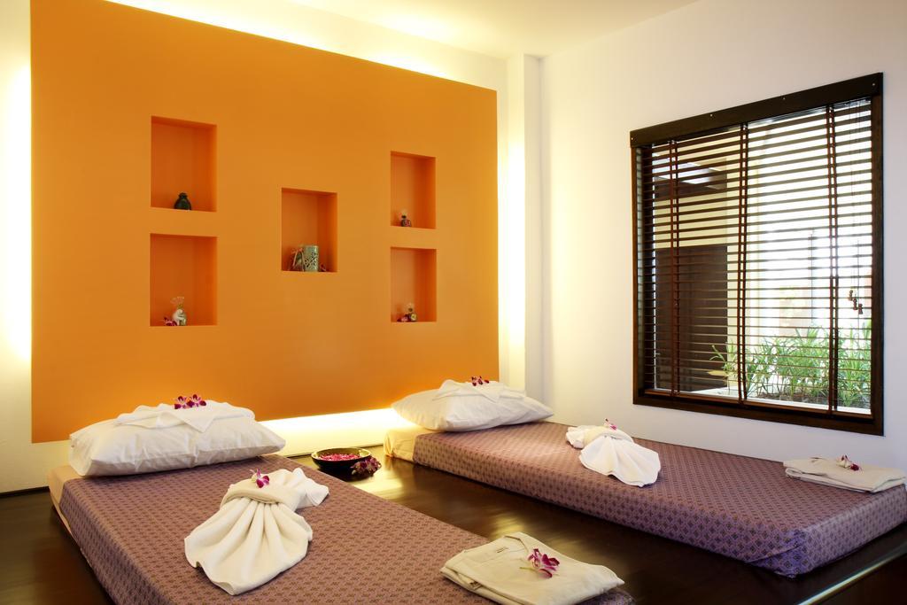 Hotel Seasons Naiharn Phuket