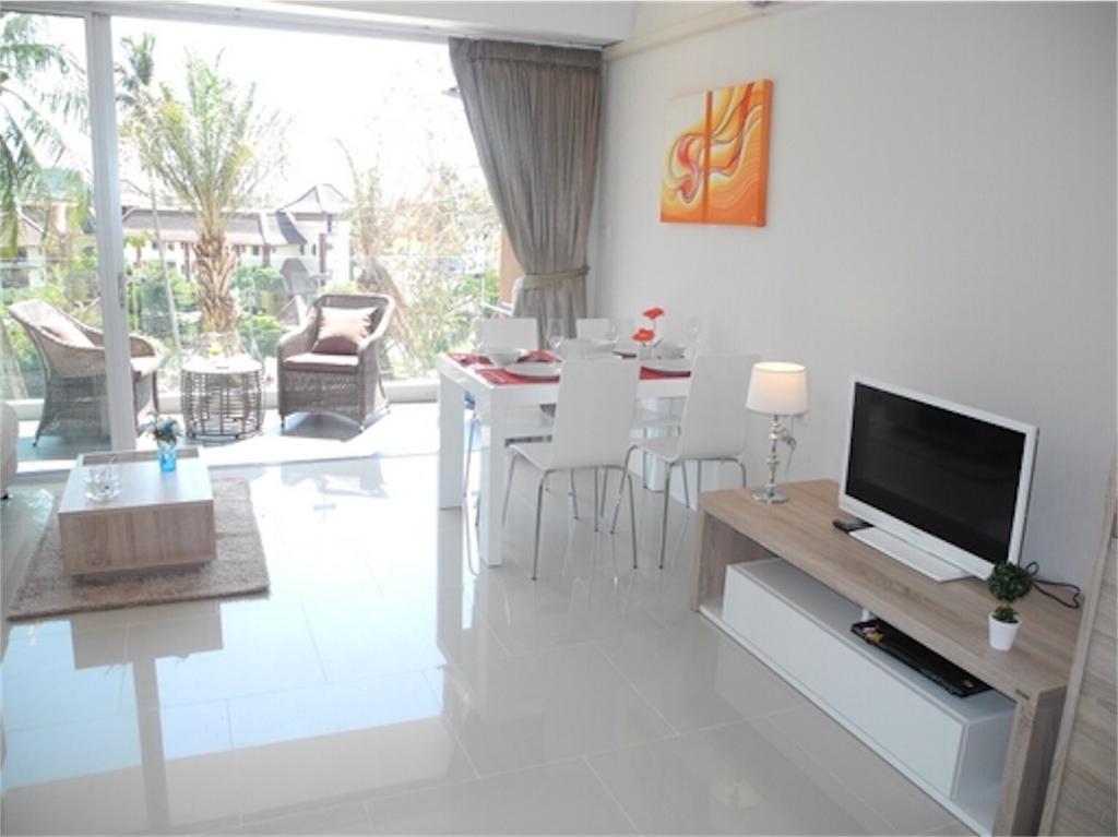 Apartment Chic Close To *