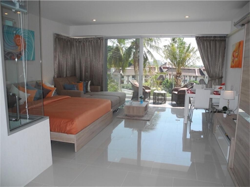 Apartment Chic Close To