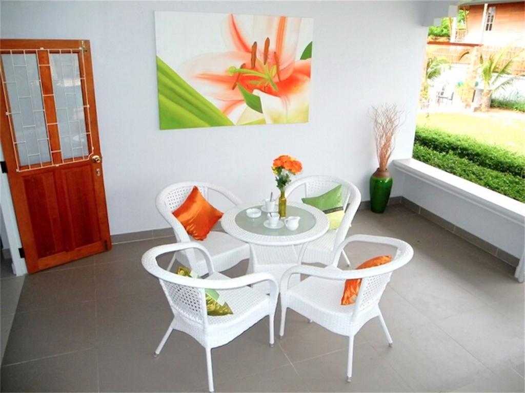 Villa Leaf 3 2 Bedrooms Nai Harn