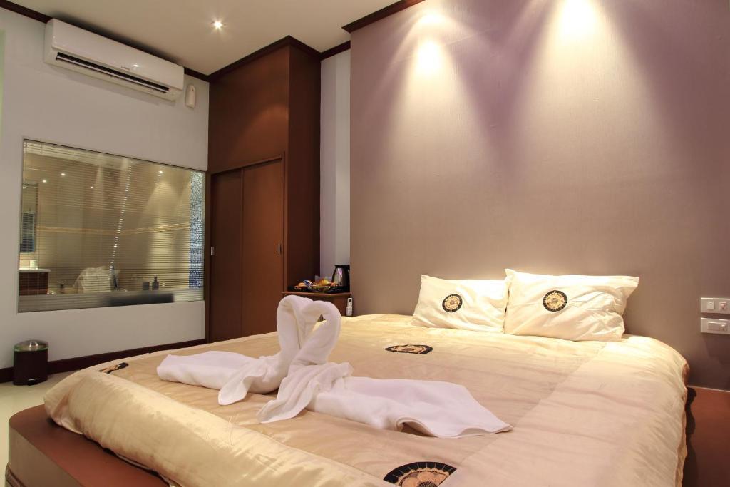 Chalong Sea View 3*