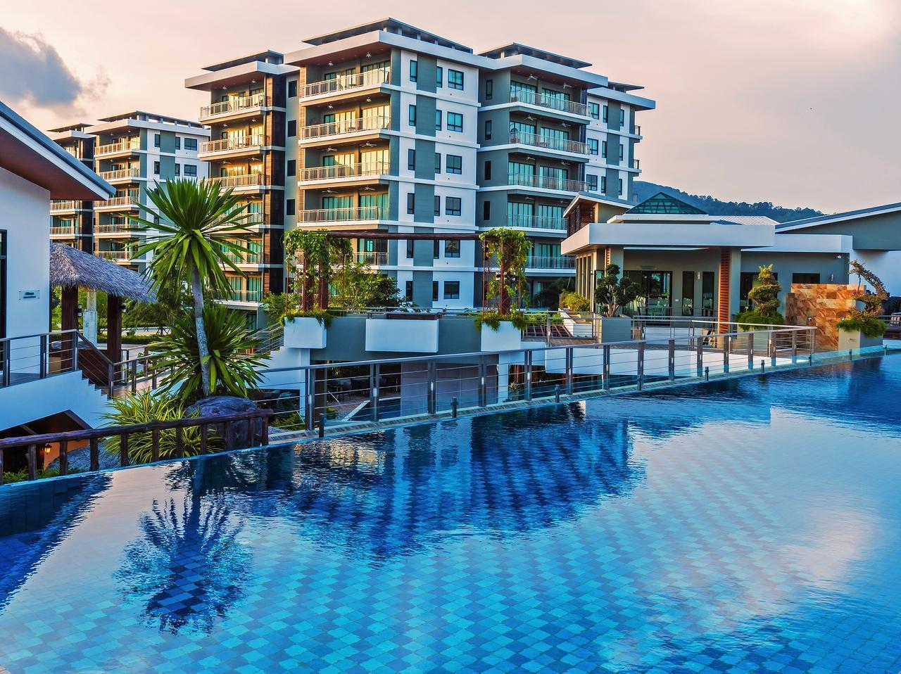 Chalong Miracle Lakeview Phuket
