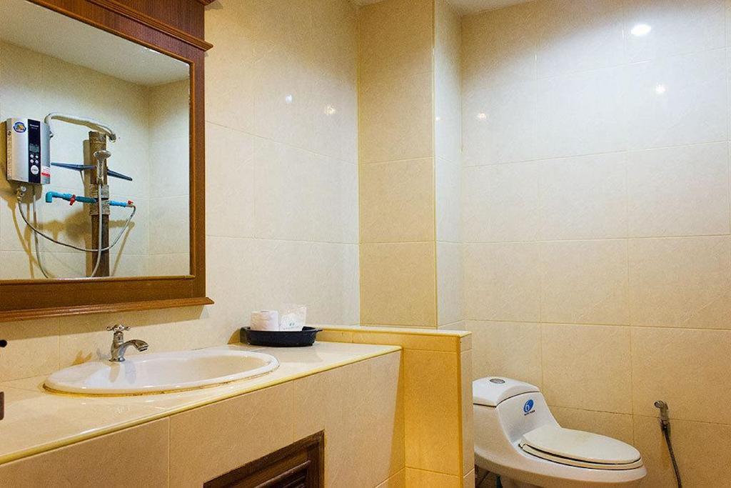 Baan Natacha Beachfront Guest house Kamala Beach