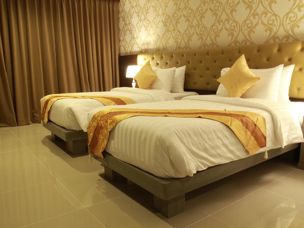 Hemingways Silk Patong