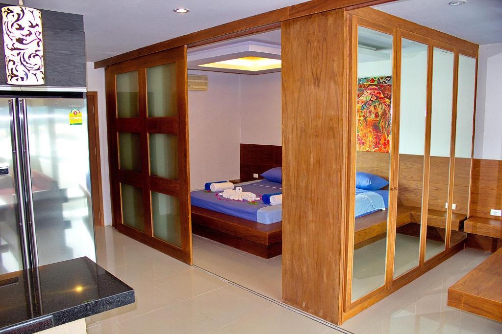Tower Holiday Apartment Patong