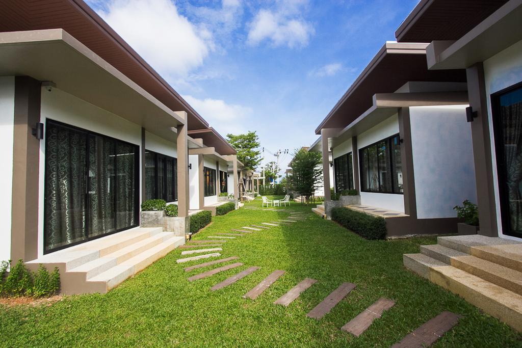 Resort Alphabeto Nai Harn
