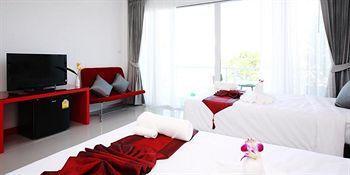 Hotel One World One Naiharn Rawai