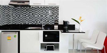 Hotel One World One Naiharn