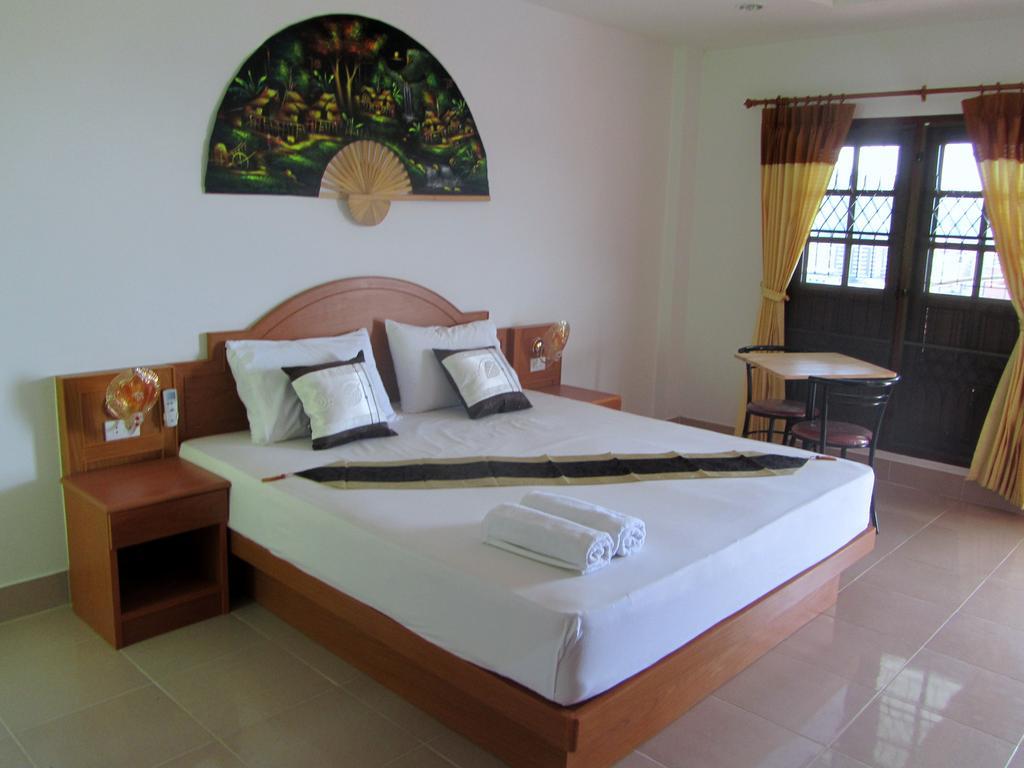 Guest house Neeraja 2*