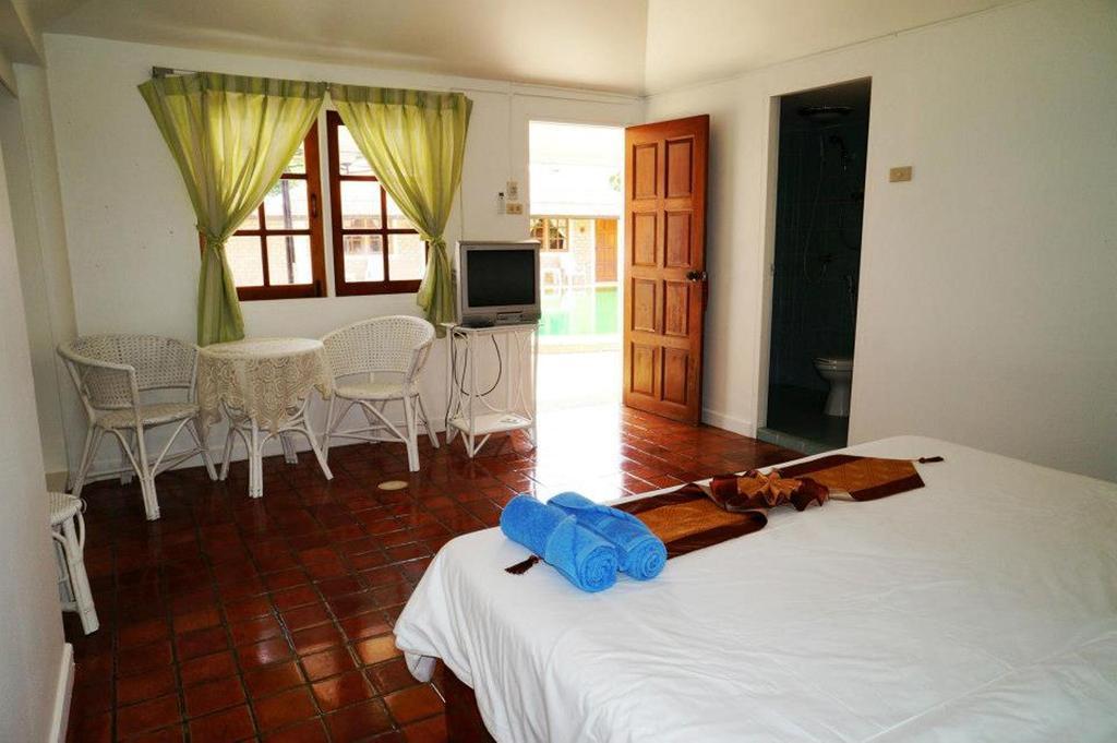 Hotel The Kata Karon