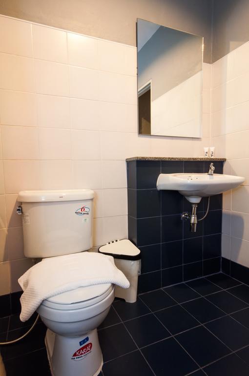 Guest house Sea Breeze Chalong