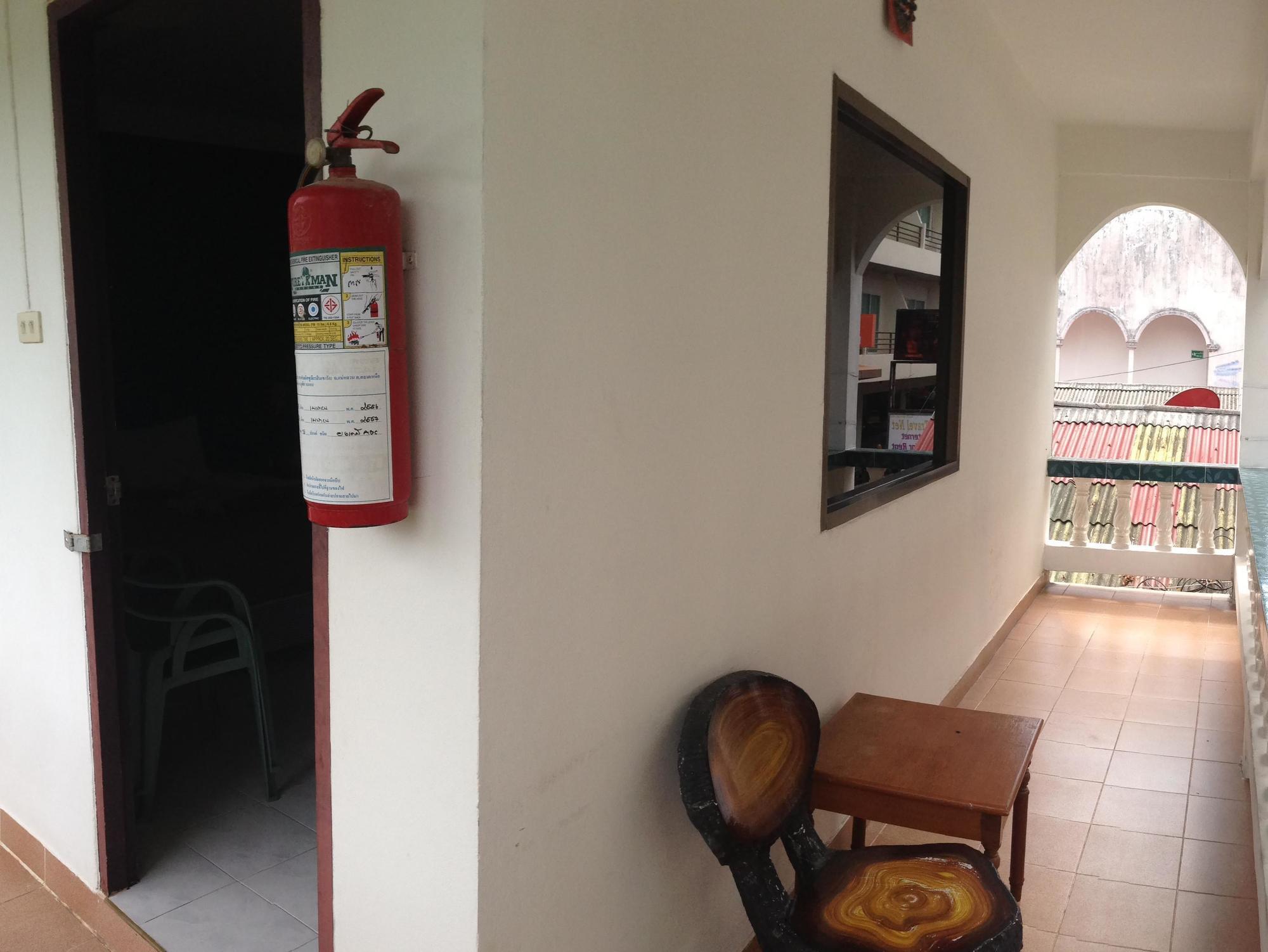 Hostel Mypatong Social