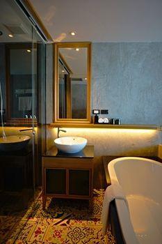 Nook Dee Boutique Resort, Beach By Andacura