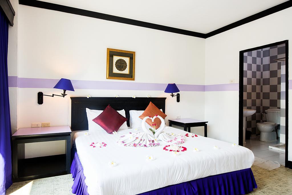Hotel Asena Karon