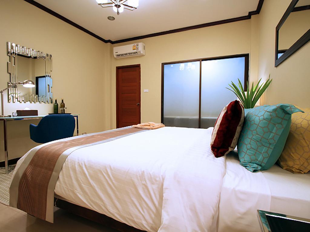 Villa Phuket Cleanse Fitness & Health Retreat Nai Harn