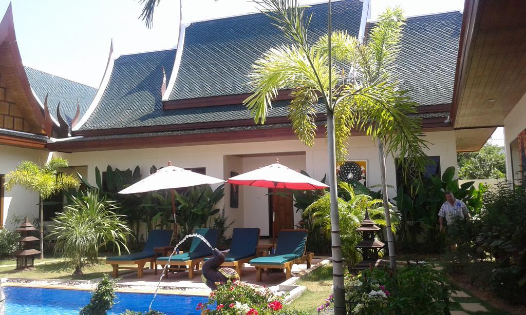 Acomodação com café da manhã  Villa Angelica Bed And Breakfast In Phuket Phuket