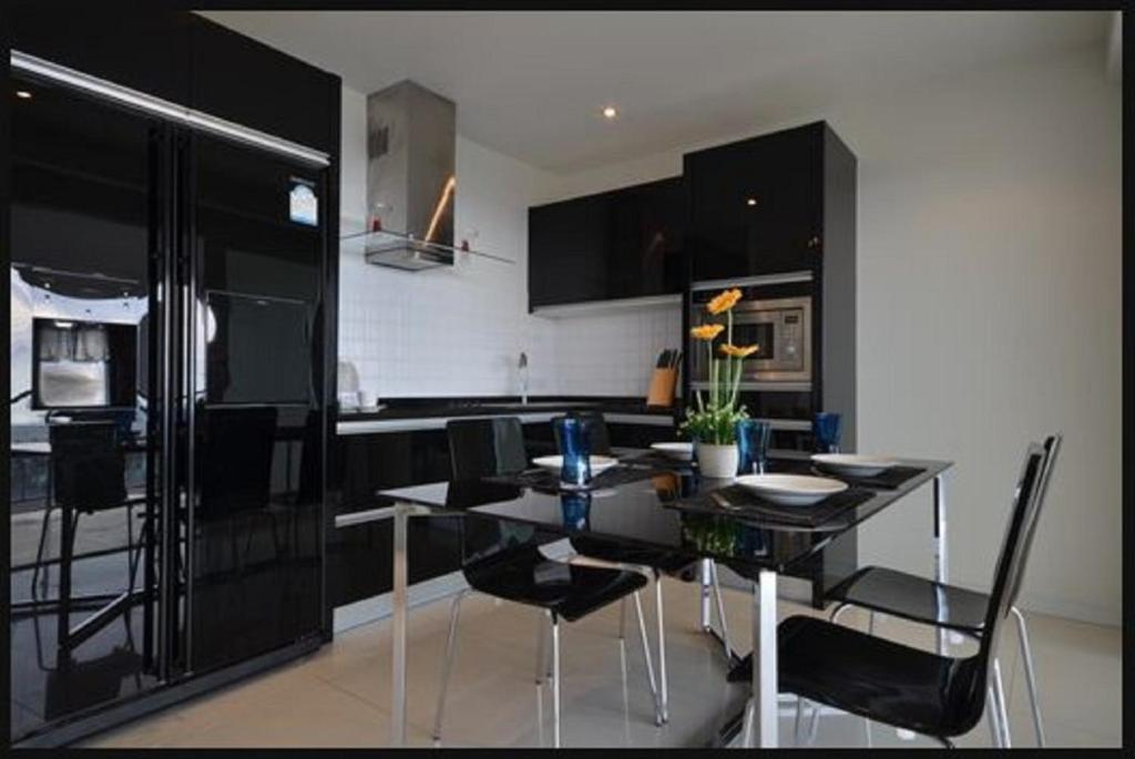 Apartment Sunset Plaza By Resava *