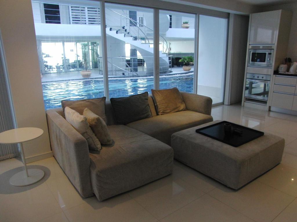 Apartment Sunset Plaza By Resava *