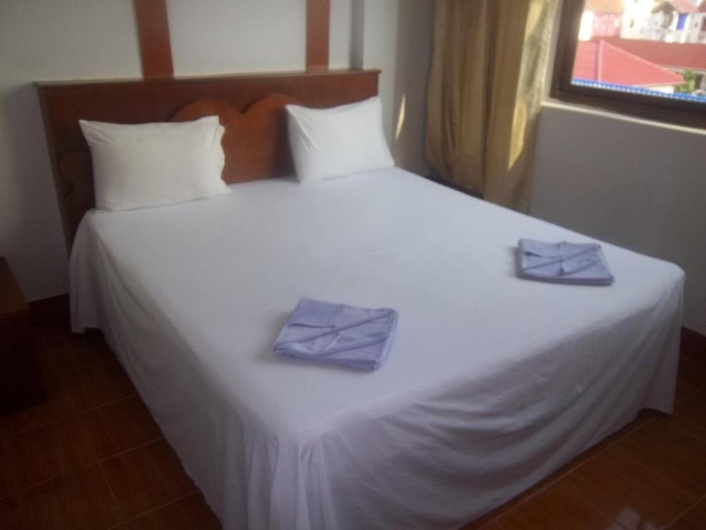 Centre Point Hotel 3*