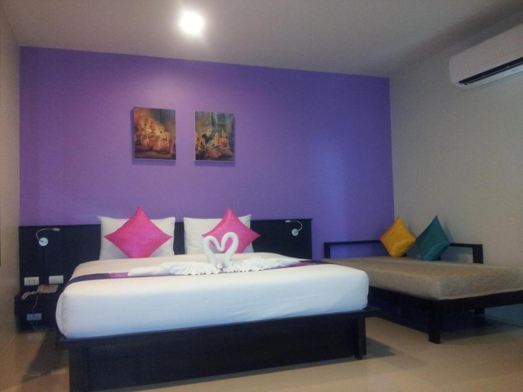 Leisure Place Phuket Hotel Chalong