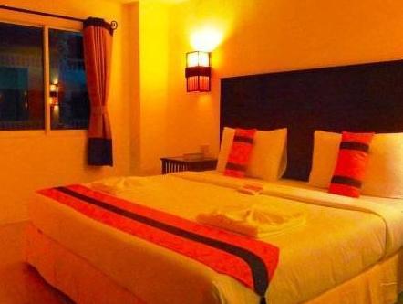 Hotel Oyo 126 Station House Patong