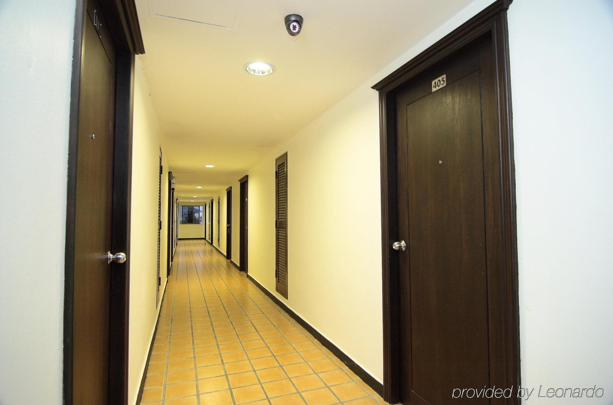 Hotel Rome Place Phuket