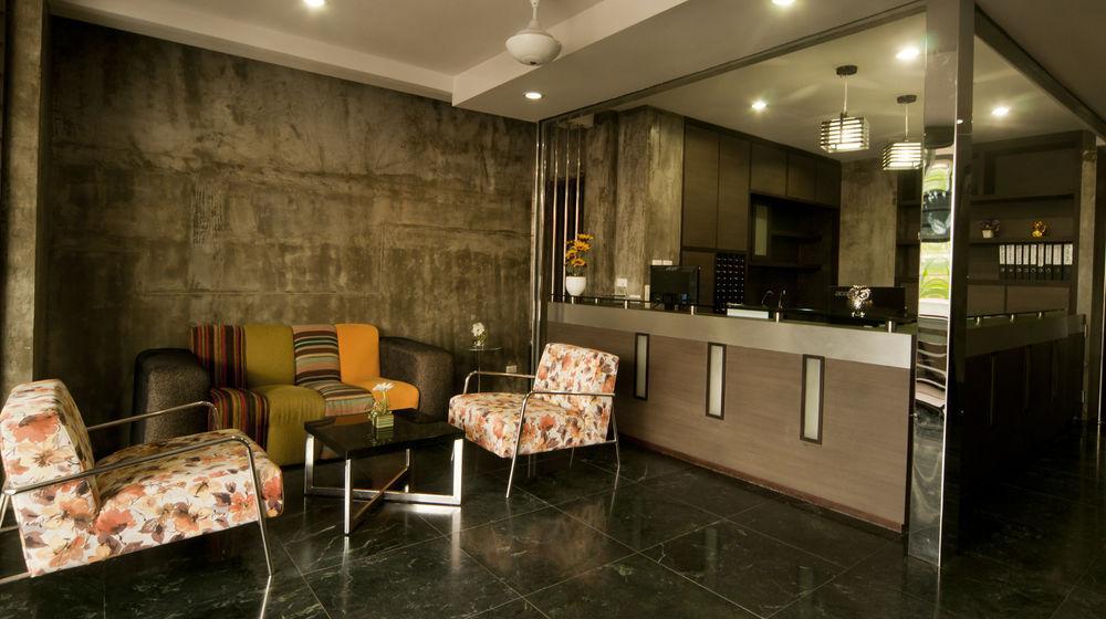 Hotel Oyo 358 Rattana Thalang 2*