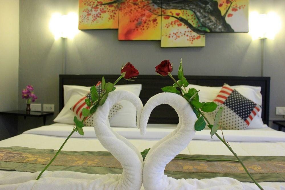 Hotel Holiday Home Patong 3*