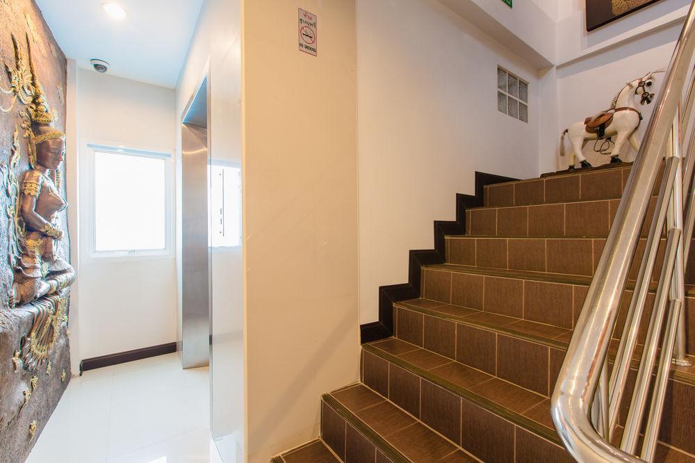 Hotel Hip Yaya Residences 2*